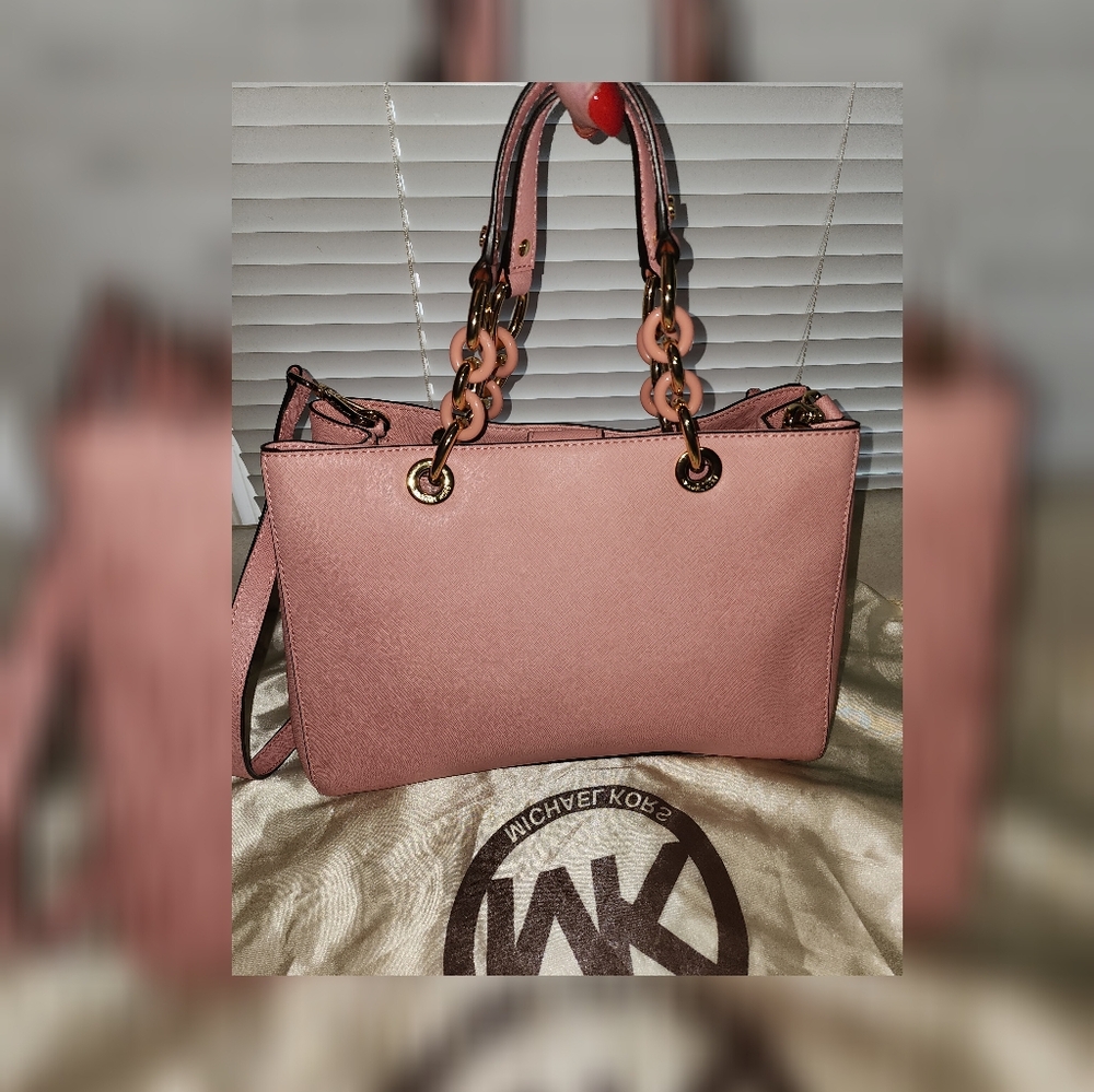 Michael Kors Cynthia Pastel Pink Med Saffiano Leather Satchel NWOT - Picture 5 of 16